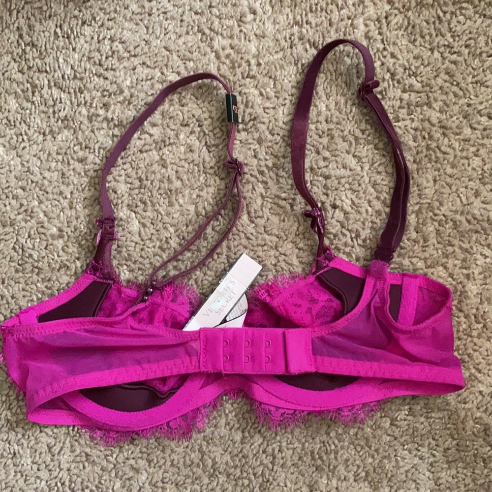 Victoria’s Secret bright pink lace bra. - Picture 2 of 2